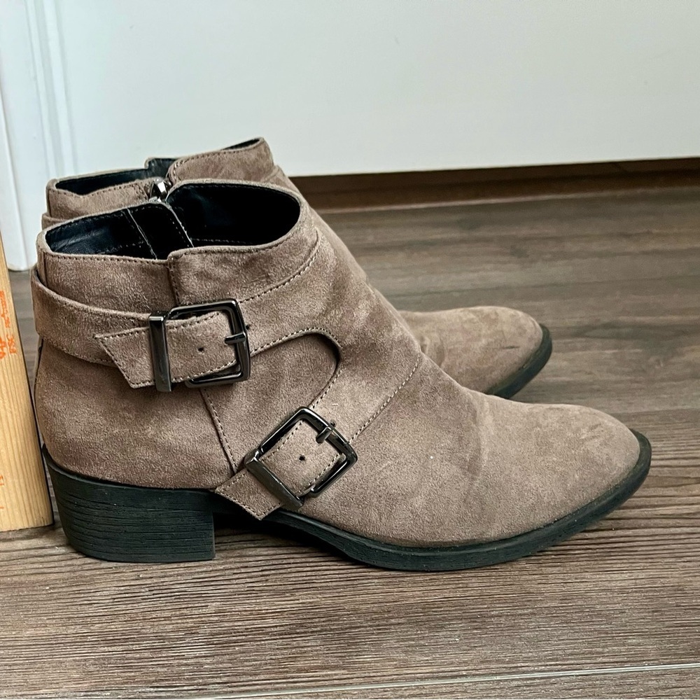 Reaction Kenneth Cole boots - Picture 2 of 10